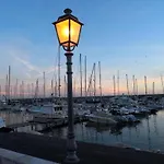 Petit Avec Classe Apartment